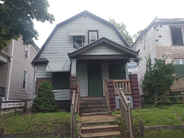 2904 N 28th St, Milwaukee, WI 53210