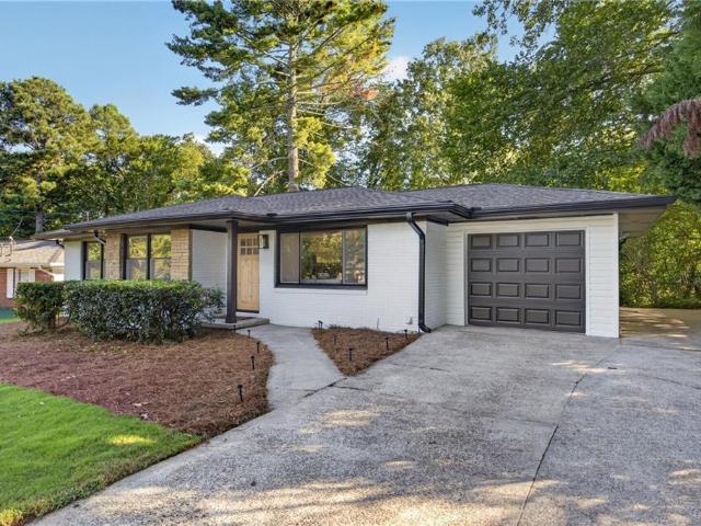 2904 Belaire Circle