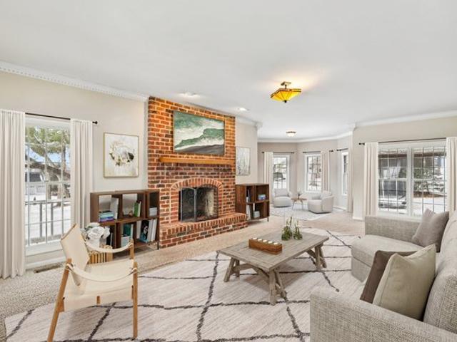2904 Fox Knoll Court