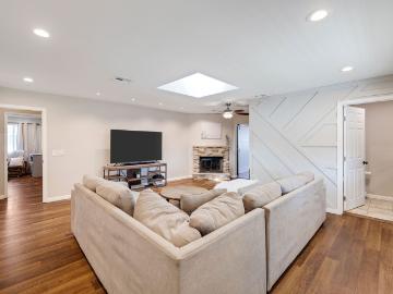 2905 Magnolia Avenue, Long Beach, US, CA