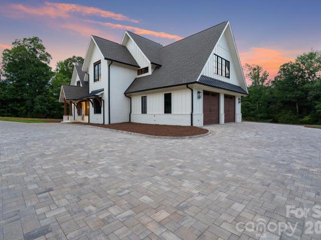 2905 McNeely Farms Drive