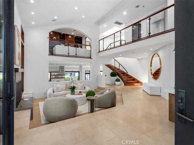 2907 Cliff Drive