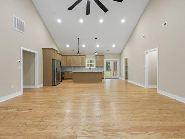 2907 Seven Eleven RD