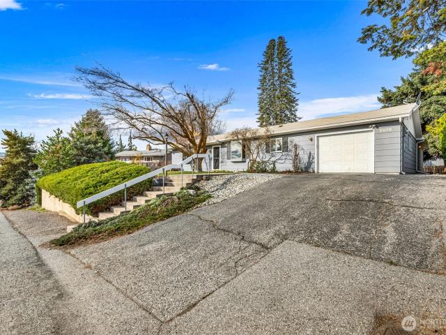 2908 Alvista Place