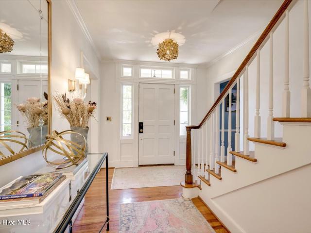 2908 Lombardy Court