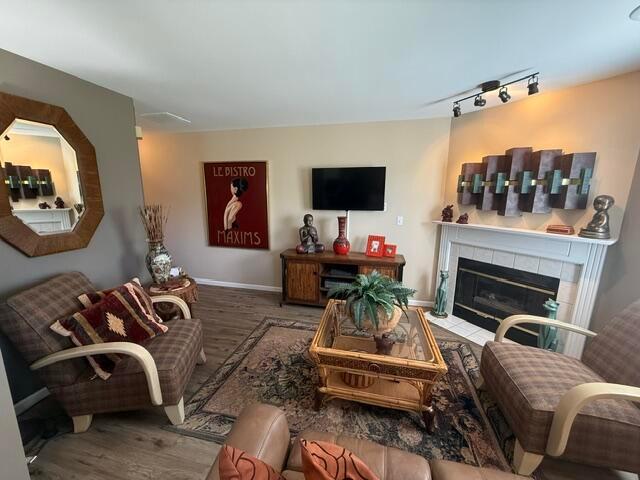 2909 Foggy Glen Drive