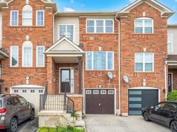 House for sale in Halton - Garden, Parking