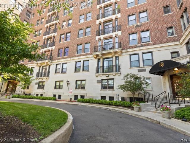2900 E Jefferson Avenue # D501