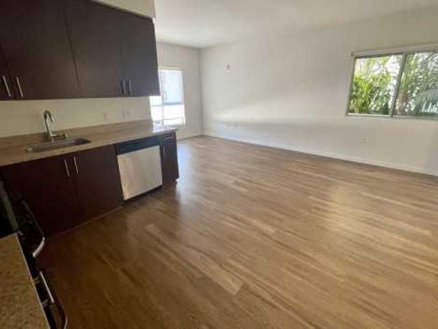 2900 S. Sepulveda Blvd 1 Bedroom Apartment for Rent at 2900 S Sepulveda Blvd, Los Angeles, CA 90064 Westside