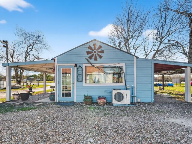 2900 W Highway 6, Alvin, US, TX