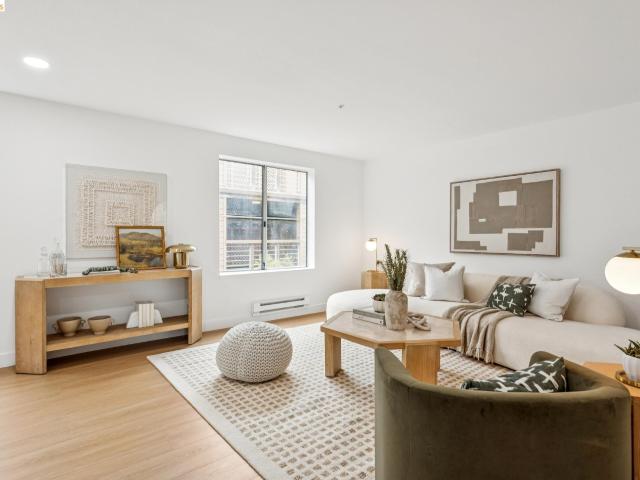 2901 Macarthur Blvd 213