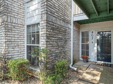 2901 Lake Shore Drive # 407