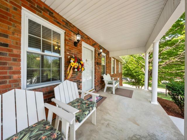 2902 Camellia Drive