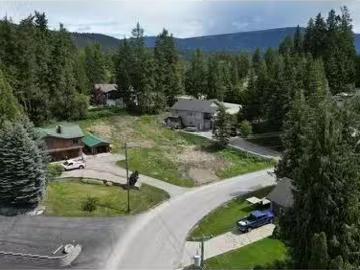 2902 Cedar Drive, Sorrento, BC, V0E 2W2 vacant land for sale.