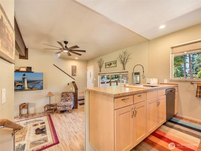 2902 Foxglove Lane