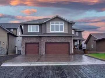 2902 10 Avenue, Wainwright, AB, T9W 0A6 house for sale List.
