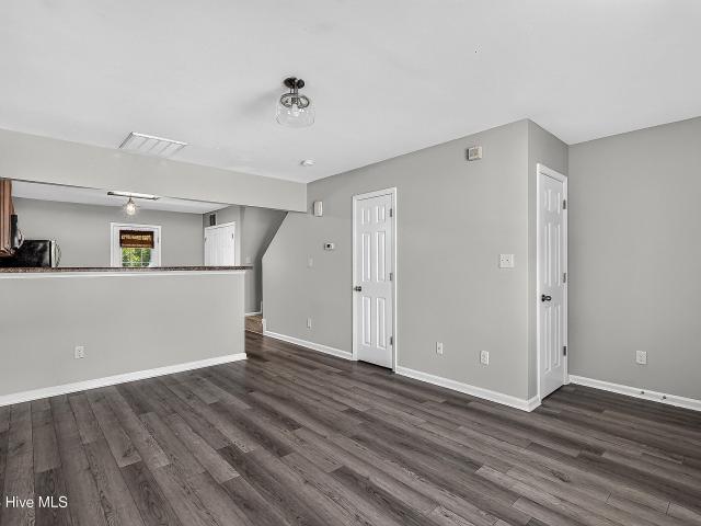 290 Caldwell Loop