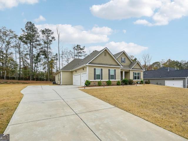 290 Calebee Avenue