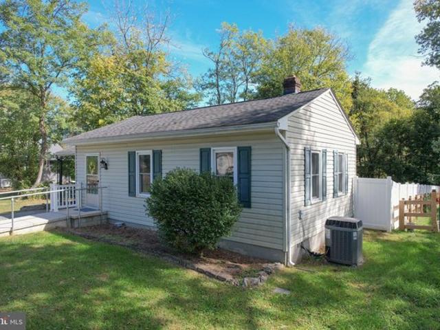 290 Brookdale Ave, Martinsburg, WV 25401