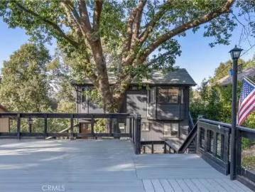 290 DAVOS DR, CRESTLINE, CA 92325