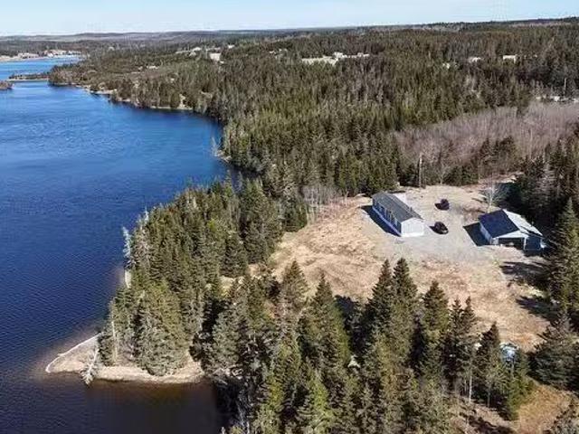 290 Eastside Grand River Road, Grand River, NS, B0E 1M0 hous.