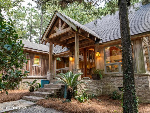 290 Hickory Hills Loop