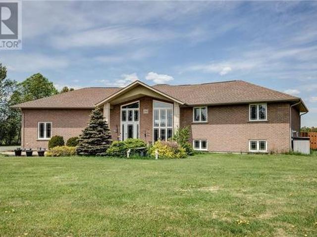 290 Seguin Street, Chelmsford, ON, P0M 1L0 house for sale | Listing ID 2130 | Royal LePage