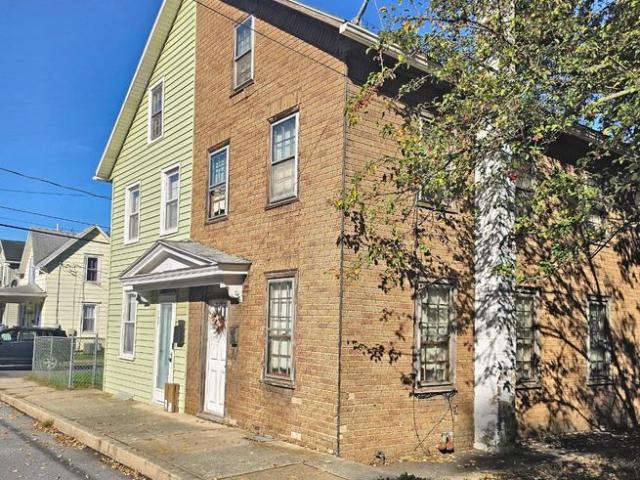 290 W 2Nd Street