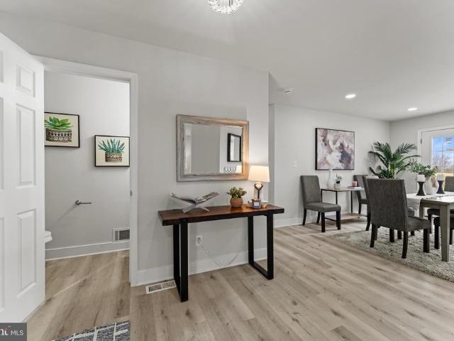 2915 N Rolling Road