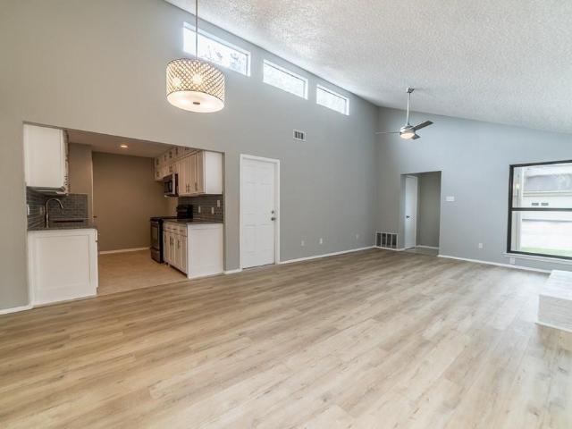 2915 Canis Cir, Garland, TX 75044 | MLS #21286
