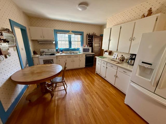 2915 Enka Highway