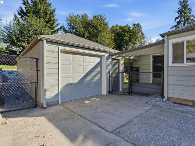 2915 kauffman ave