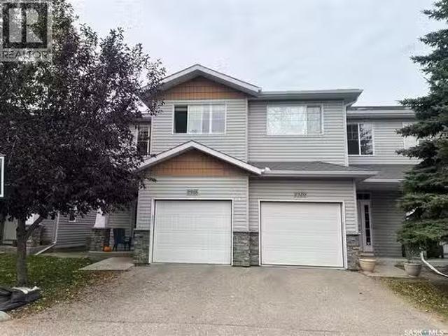 2918 Cranbourn Crescent, Regina, SK, S4V 3E4 townhouse for s.