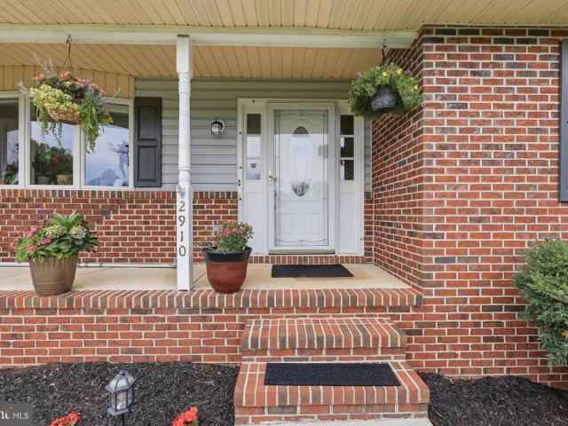 2910 Clear Hill Lane