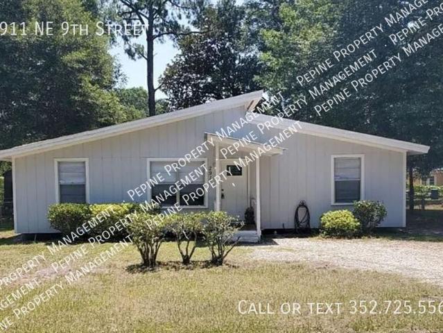 2911 NE 9th Street, 3 beds, 2 full baths