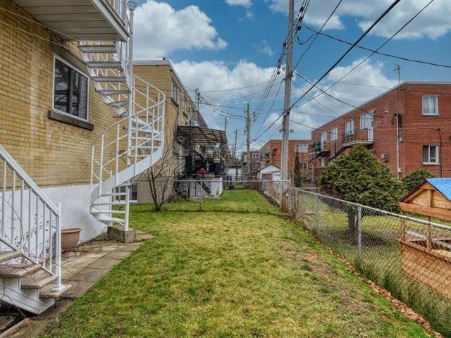 2911 Rue Thessereault