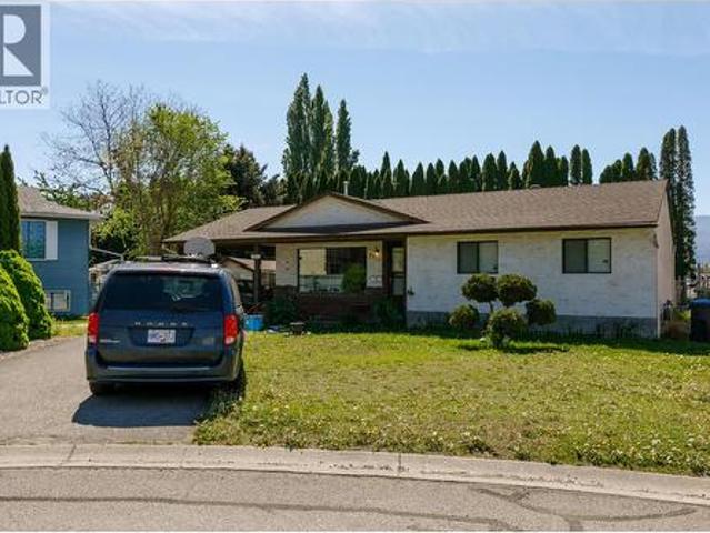 2913 Bouvette Street, Kelowna, BC, V1Y 3K5 house for sale | Listing ID 10385 | Royal LePage