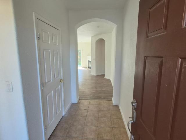 2913 Las Flores Cir, Los Banos, CA 93635 | MLS #ML82023