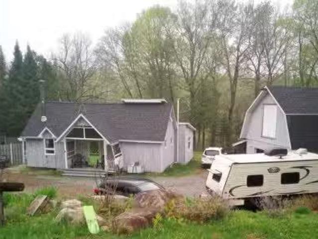 291 Ch. De La Coureuse, Saint Mathieu Du Parc, QC, G0X 1N0 h.