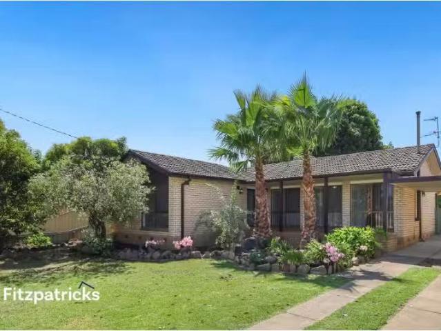 291 Bourke Street, Tolland House for rent Listed by Rental De.