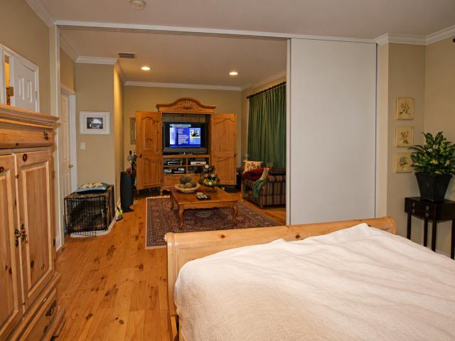291 Roslyn Ct, West New York, US, NJ