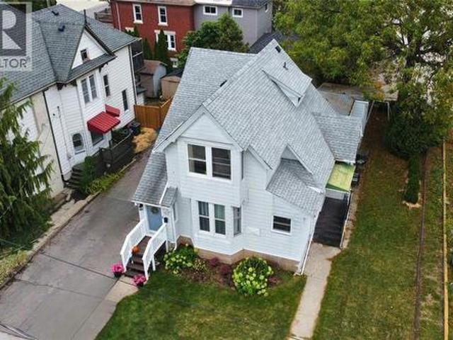 291 Wellington Street, Sarnia, ON, N7T 1H1 house for sale | Listing ID 26008 | Royal LePage
