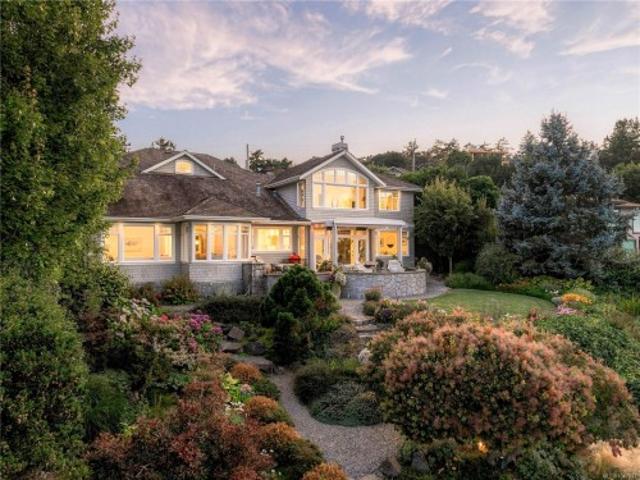 2924 Mt. Baker View Rd, Saanich, BC, V8N 1Z5 house for sale | Listing ID 1047 | Royal LePage