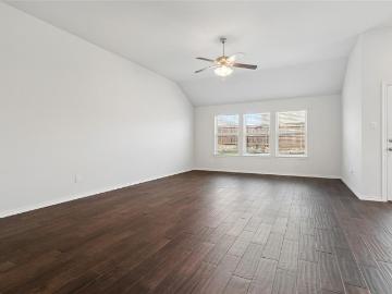 2924 Montrose Trail