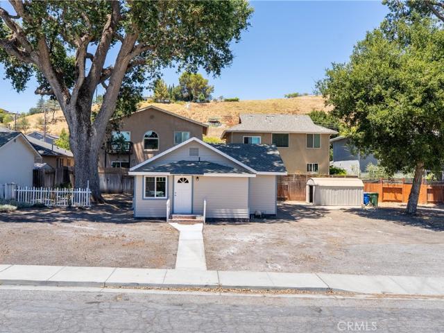 2925 Oak