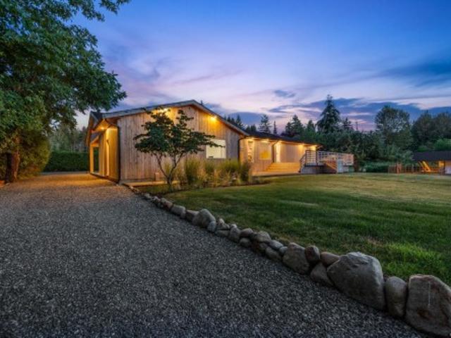 2925 Baird Rd, Courtenay, BC, V9N 9N6 house for sale | Listing ID 1046 | Royal LePage