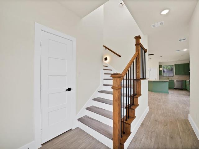 2925 River Ridge Court