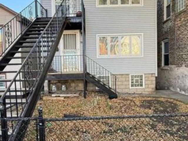 2925 S Shields Ave, Chicago, IL 60616