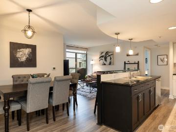 2929 1st Ave, Unit 313, Seattle, WA 98121 | MLS #2486