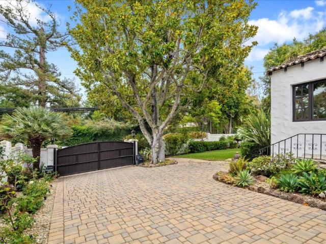 2920 Hillside Drive
